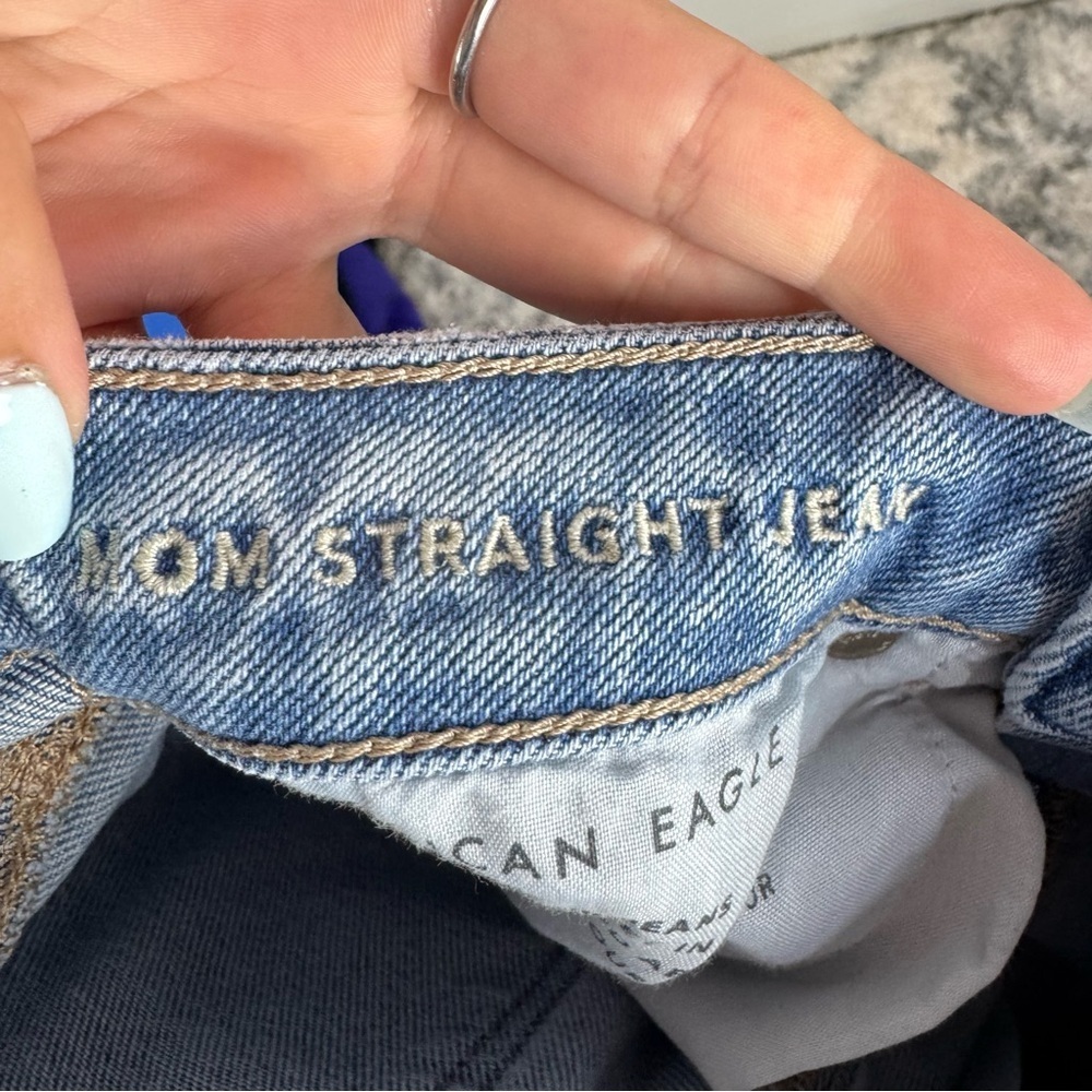 American Eagle Mom Straight Jean Denim Casual - Picture 4 of 6